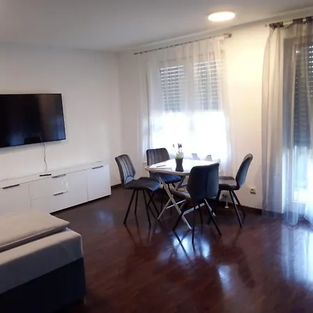 Apartment Metzingen City Exterior photo